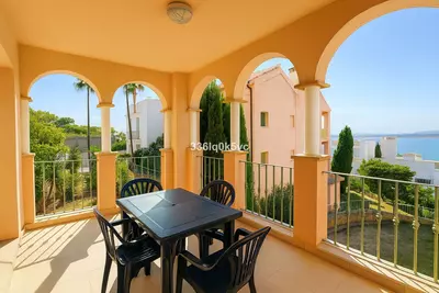 Middle Floor Apartment in Manilva
