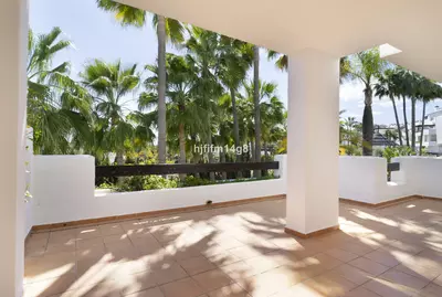Middle Floor Apartment in Nueva Andalucía
