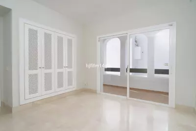 Middle Floor Apartment in Nueva Andalucía