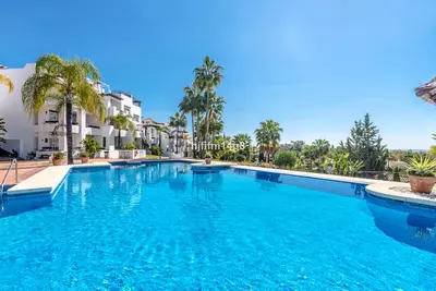 Middle Floor Apartment in Nueva Andalucía