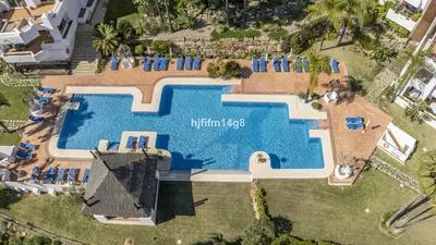 Middle Floor Apartment in Nueva Andalucía
