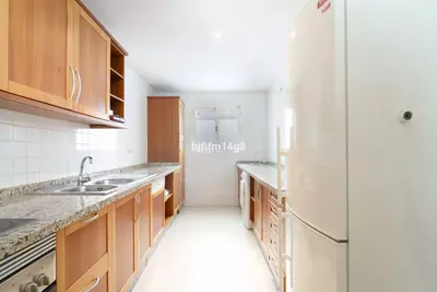 Middle Floor Apartment in Nueva Andalucía