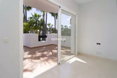 Middle Floor Apartment in Nueva Andalucía