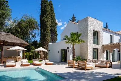 Detached Villa in Nueva Andalucía