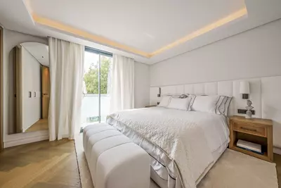 Detached Villa in Nueva Andalucía