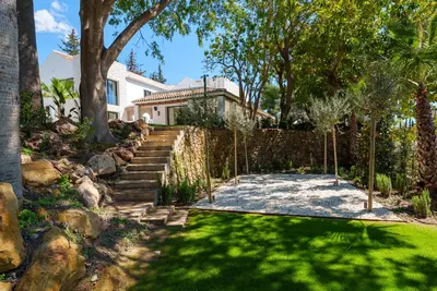 Detached Villa in Nueva Andalucía