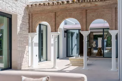 Detached Villa in Nueva Andalucía