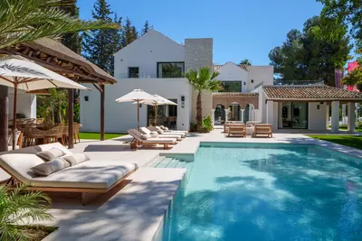 Detached Villa in Nueva Andalucía