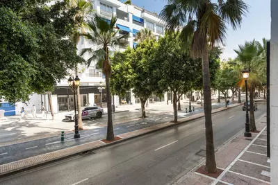 Middle Floor Apartment in Puerto Banús