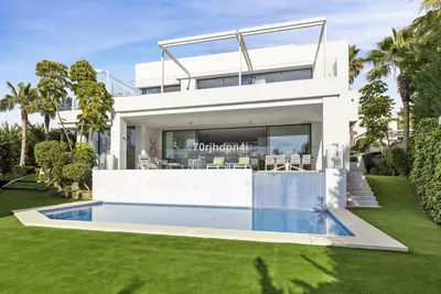 Detached Villa in Cabopino