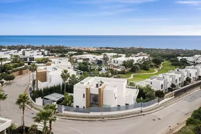 Detached Villa in Cabopino