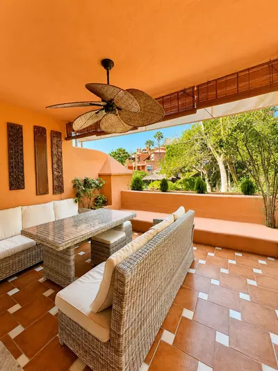Middle Floor Apartment in Guadalmina Baja