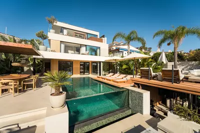 Detached Villa in Nueva Andalucía