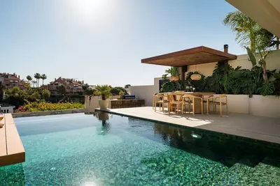 Detached Villa in Nueva Andalucía