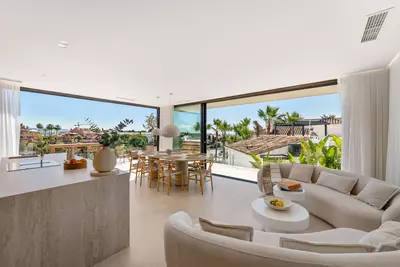 Detached Villa in Nueva Andalucía