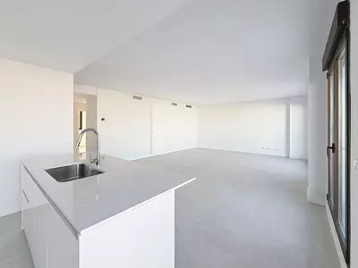 Top Floor Apartment in Estepona