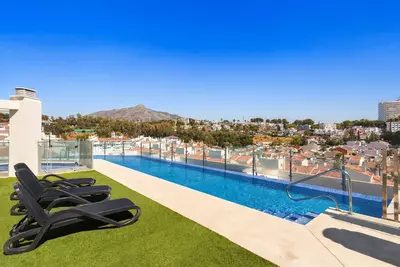 Middle Floor Apartment in Nueva Andalucía