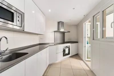 Middle Floor Apartment in Nueva Andalucía