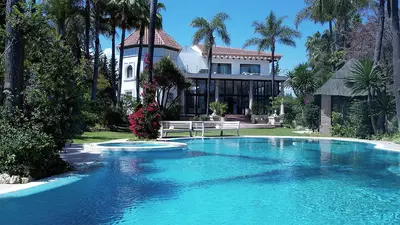 Detached Villa in Nueva Andalucía