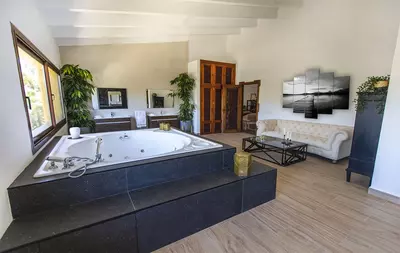 Detached Villa in Nueva Andalucía