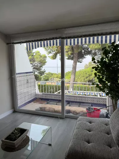 Middle Floor Apartment in Estepona