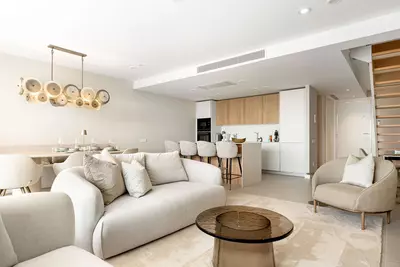 Middle Floor Apartment in Estepona