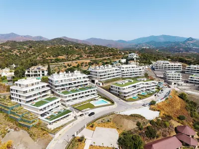 Middle Floor Apartment in Estepona