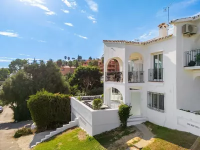 Ground Floor Apartment in El Paraiso