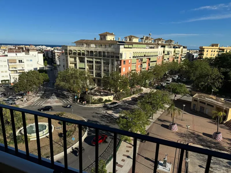 Middle Floor Apartment in Estepona