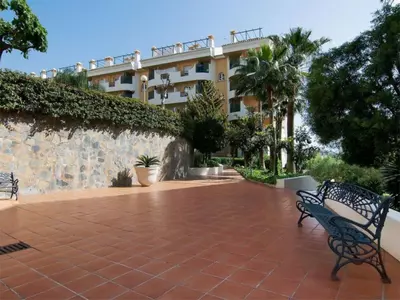 Middle Floor Apartment in Marbella