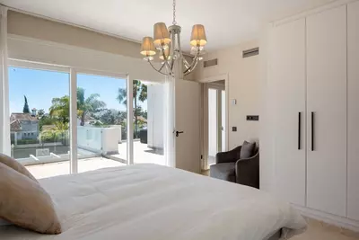 Detached Villa in Nueva Andalucía