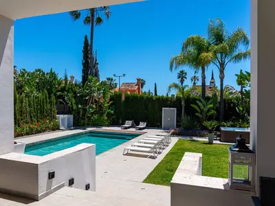 Detached Villa in Nueva Andalucía