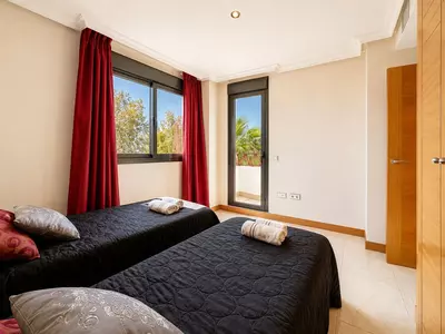 Middle Floor Apartment in Selwo
