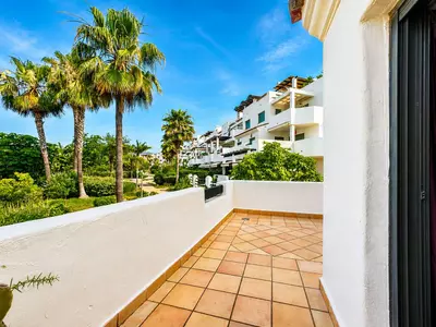 Middle Floor Apartment in Selwo
