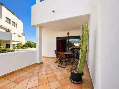 Middle Floor Apartment in Selwo