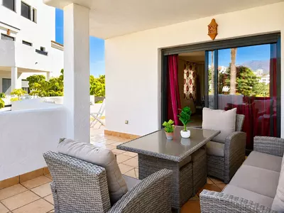 Middle Floor Apartment in Selwo