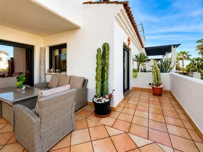Middle Floor Apartment in Selwo