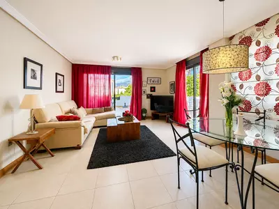 Middle Floor Apartment in Selwo