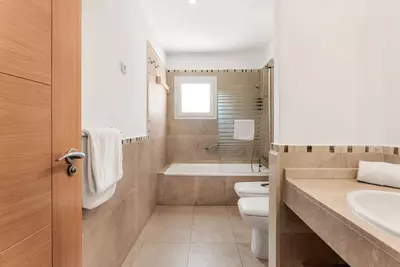 Middle Floor Apartment in Manilva