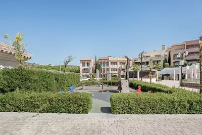 Middle Floor Apartment in Manilva