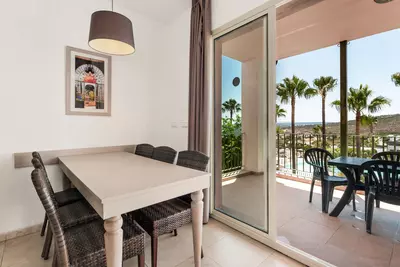 Middle Floor Apartment in Manilva