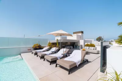 Detached Villa in Nueva Andalucía