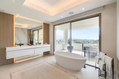 Detached Villa in Nueva Andalucía