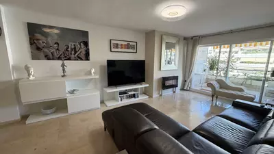 Middle Floor Apartment in Guadalmina Alta