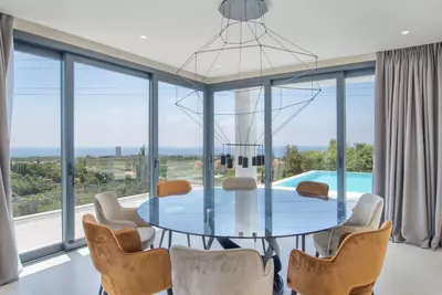 Detached Villa in Elviria