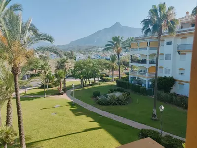 Middle Floor Apartment in Marbella