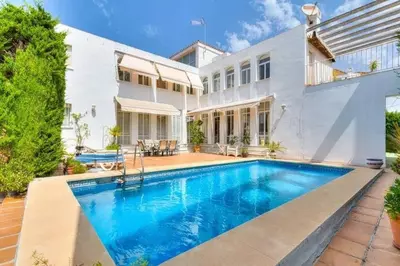 Detached Villa in Nueva Andalucía