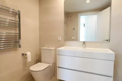 Middle Floor Apartment in Estepona