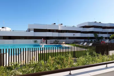 Middle Floor Apartment in Estepona