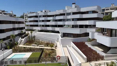 Middle Floor Apartment in Estepona